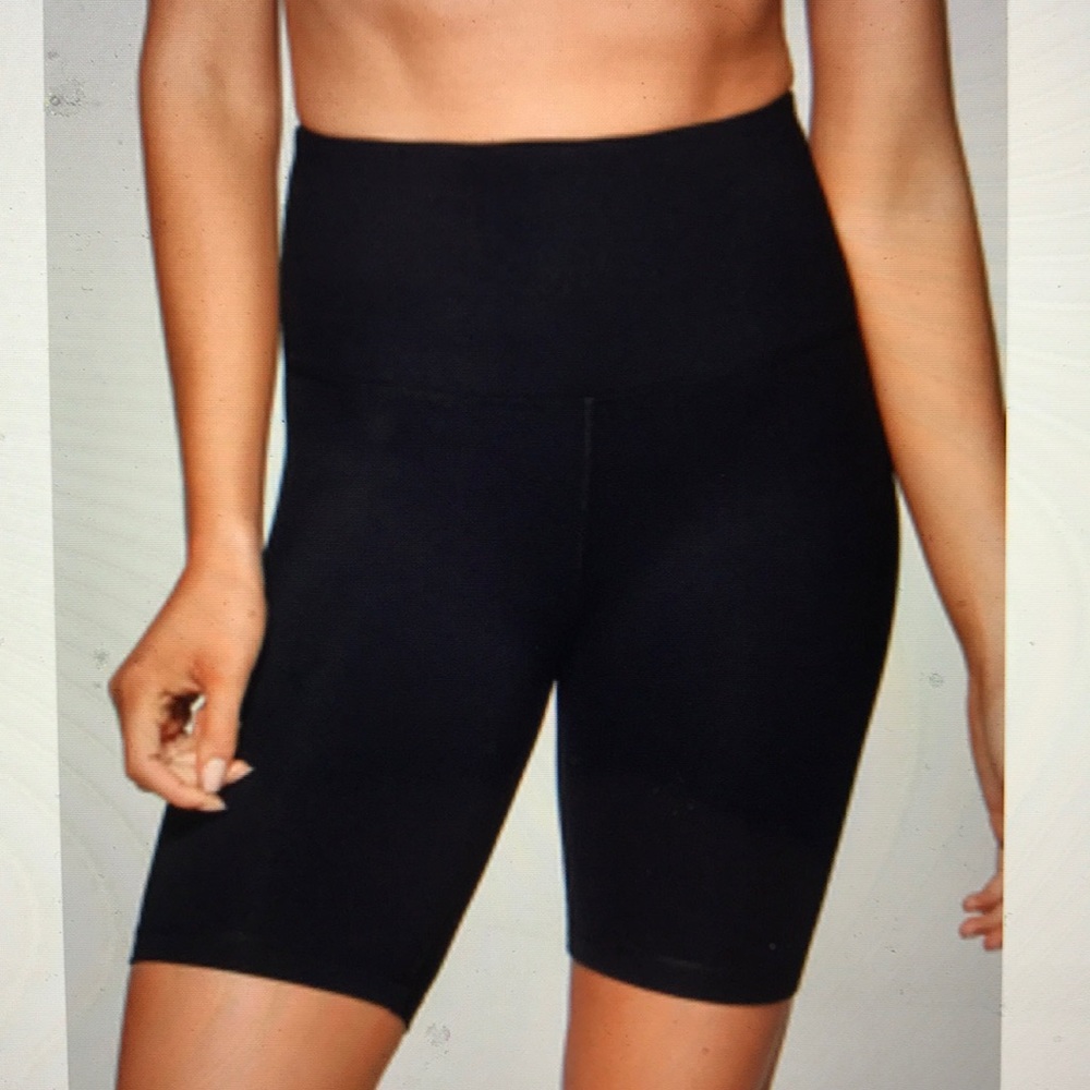 Lorna Jane “Long Line Short Tight”